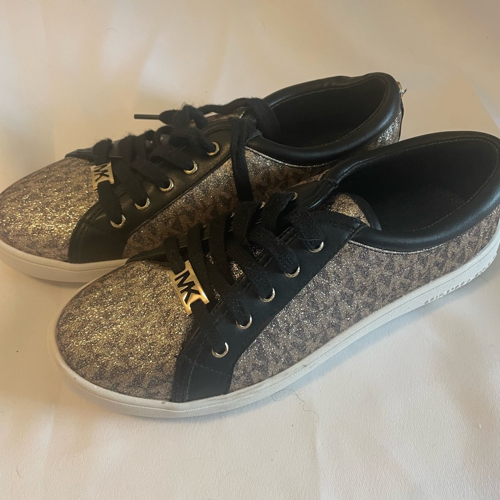 Michael Kors Youth Girls Glitter Sneakers - Black and Gold Size 5